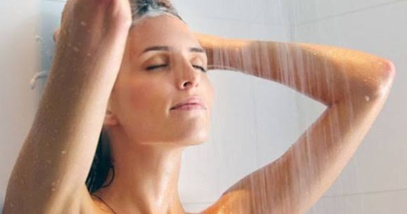 Những lợi ích của việc tắm buổi sáng